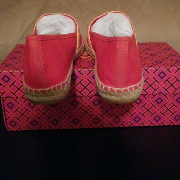 NIB! AUTH. TORY BURCH ESPADRILLES - Picture 6 of 7